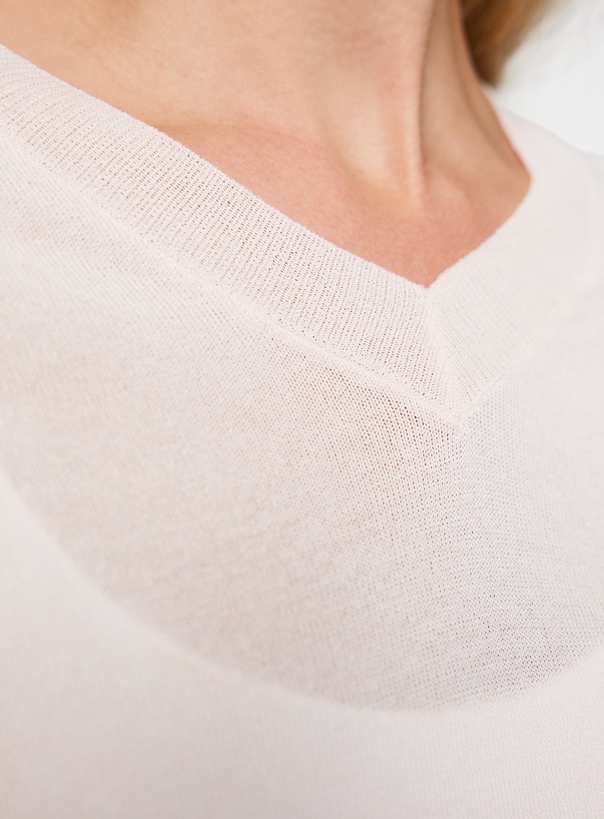 Sheer V-Neck Knitted Jumper S - Image 3 thumbnail